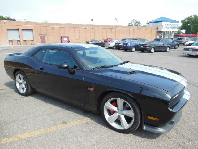 2011 Dodge Challenger XLS 4WD