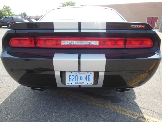 2011 Dodge Challenger XLS 4WD