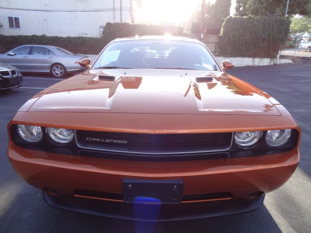 2011 Dodge Challenger SE