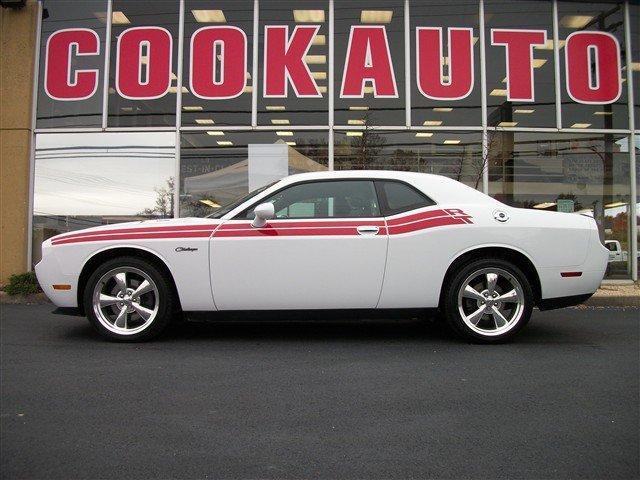 2011 Dodge Challenger SLT 25