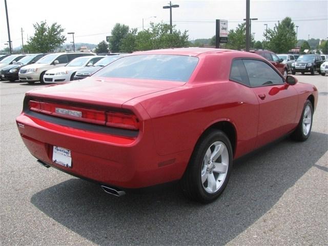 2011 Dodge Challenger Base