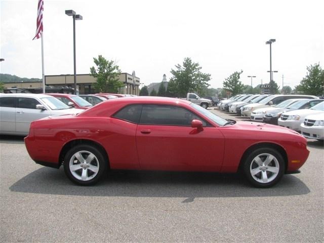 2011 Dodge Challenger Base