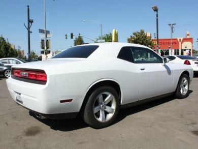 2011 Dodge Challenger SE