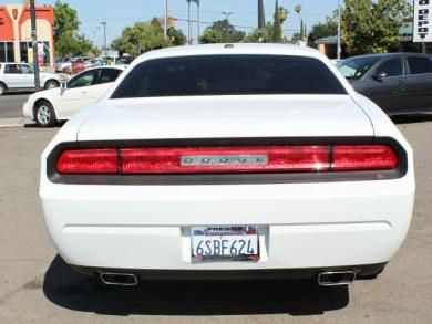 2011 Dodge Challenger SE