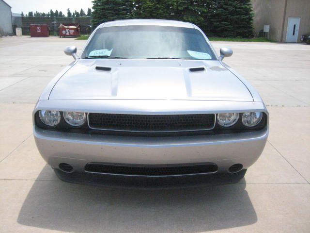 2011 Dodge Challenger SE