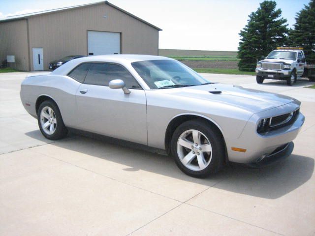 2011 Dodge Challenger SE