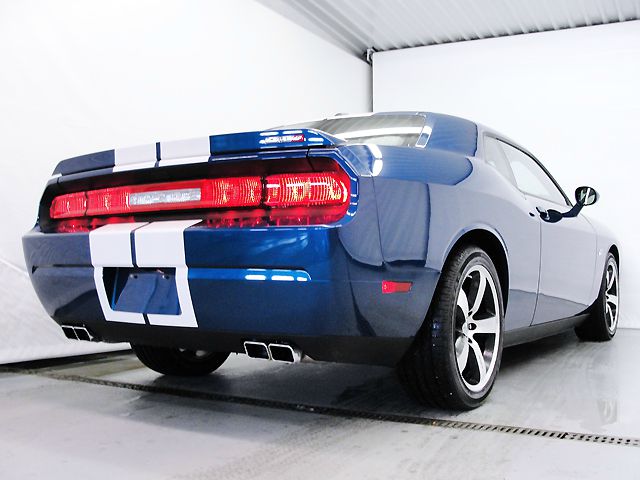 2011 Dodge Challenger XLS 4WD