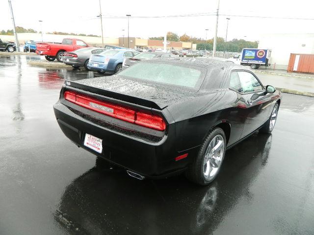 2012 Dodge Challenger Unknown