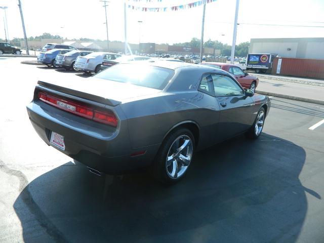 2012 Dodge Challenger Unknown