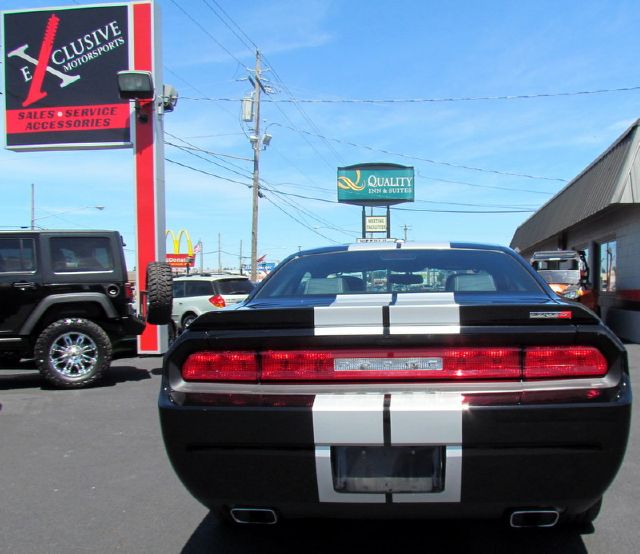 2012 Dodge Challenger XLS 4WD