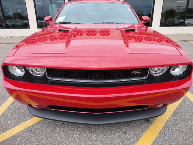 2012 Dodge Challenger SLT 25