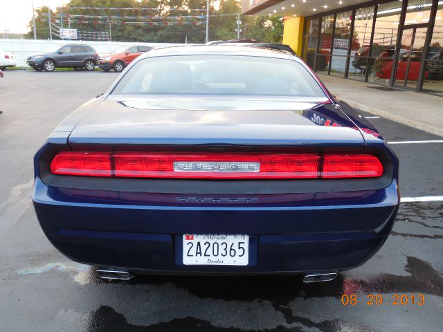 2013 Dodge Challenger Unknown