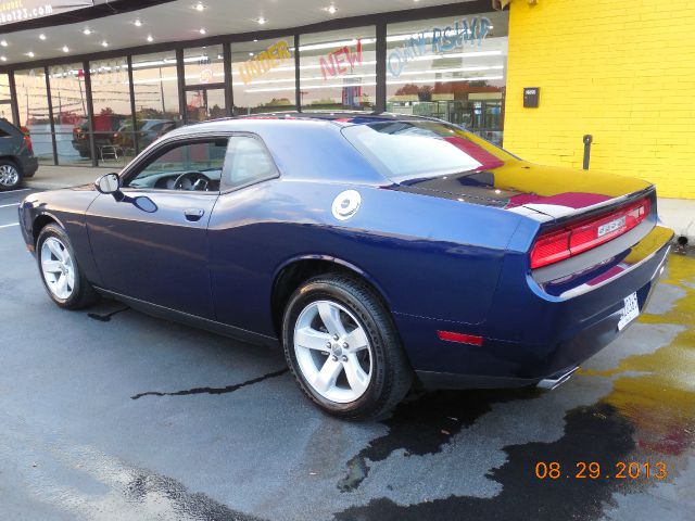 2013 Dodge Challenger Unknown