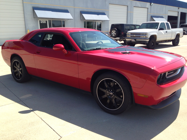 2013 Dodge Challenger Deluxe Convertible