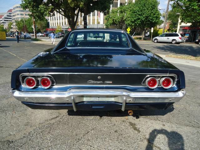 1968 Dodge Charger Premium Packg