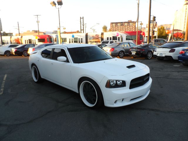 2006 Dodge Charger XLS 4WD