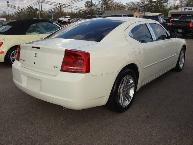 2006 Dodge Charger SLT 25