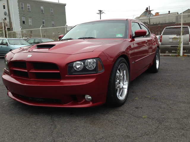 2006 Dodge Charger XLS 4WD