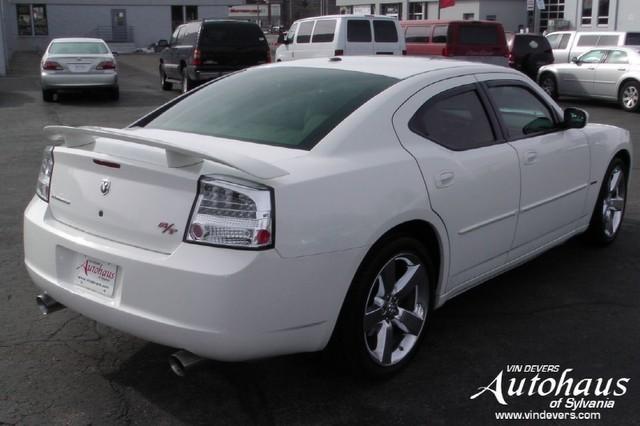 2006 Dodge Charger SLT 25