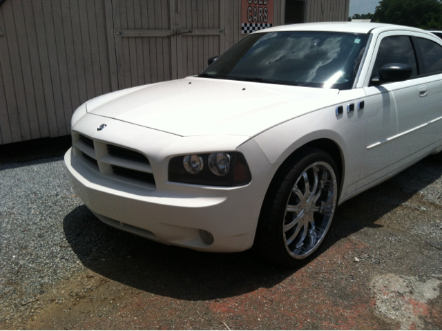 2006 Dodge Charger Base