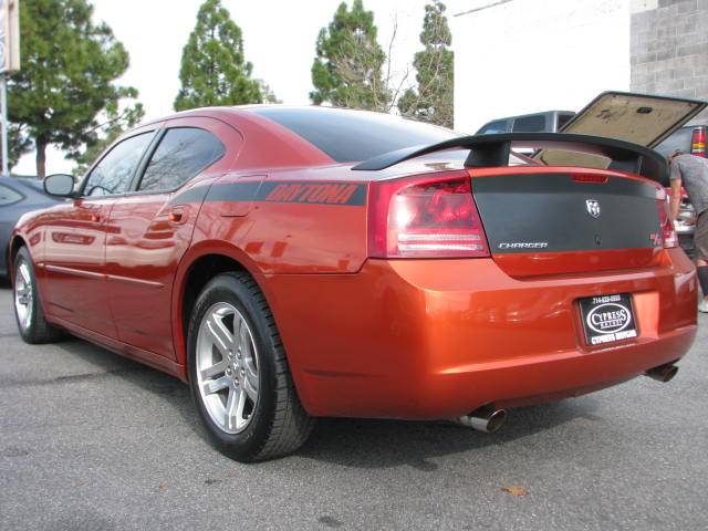 2006 Dodge Charger SLT 25