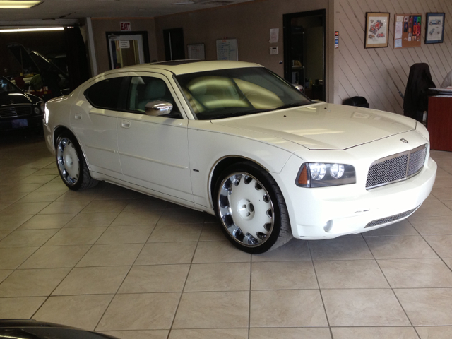 2006 Dodge Charger Deluxe Convertible