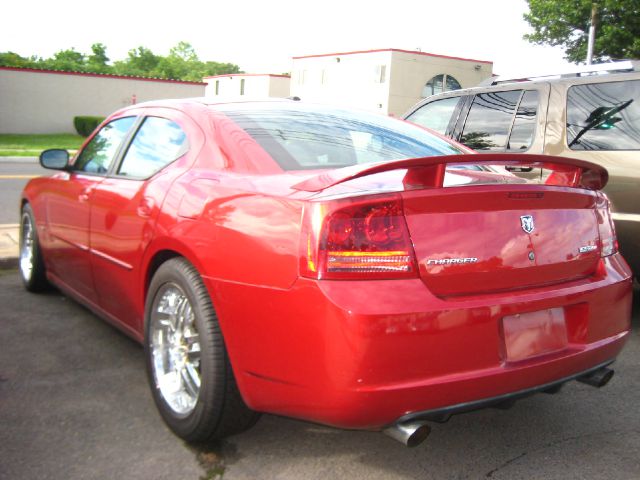 2006 Dodge Charger XLS 4WD