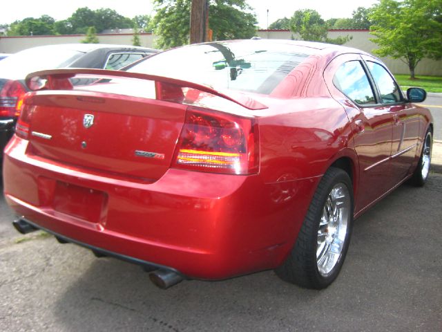 2006 Dodge Charger XLS 4WD