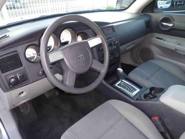 2006 Dodge Charger Base