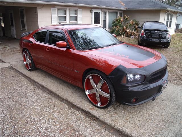 2006 Dodge Charger Ultimate FULL SIZE SUV