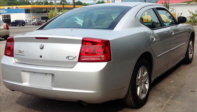 2006 Dodge Charger Base