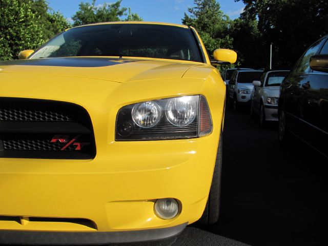 2006 Dodge Charger QUAD CAB CREW