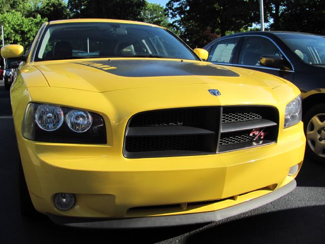 2006 Dodge Charger QUAD CAB CREW