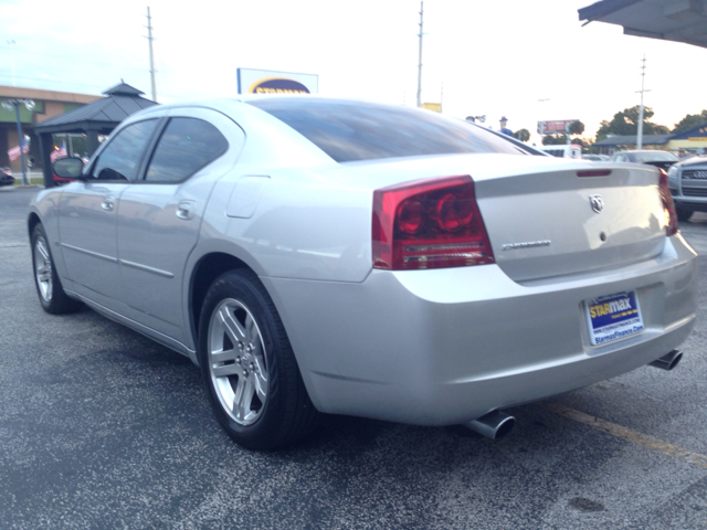 2006 Dodge Charger Base