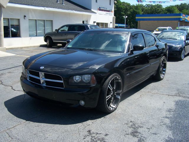 2006 Dodge Charger Quad Cab Long Bed 2W