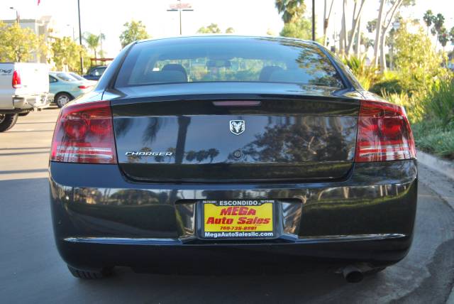 2006 Dodge Charger Touring W/nav.sys