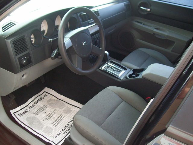 2006 Dodge Charger Base