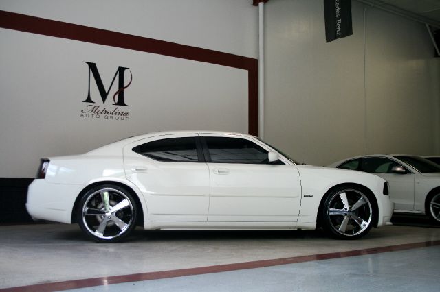 2007 Dodge Charger Deluxe Convertible