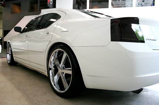 2007 Dodge Charger Deluxe Convertible