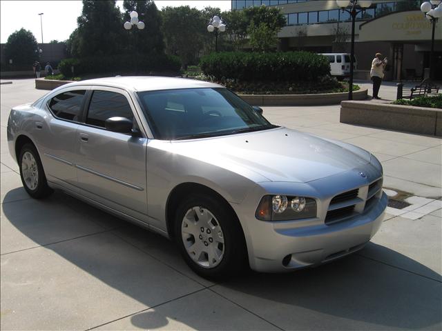 2007 Dodge Charger 4WD Crew Cab SLE