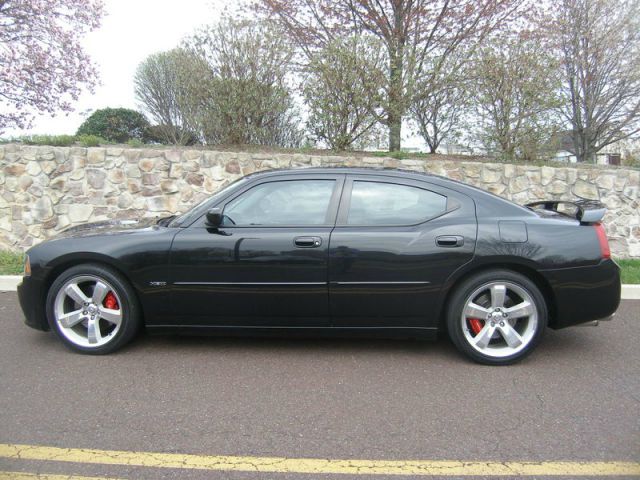 2007 Dodge Charger XLS 4WD