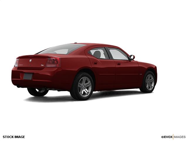 2007 Dodge Charger 4dr Quad Cab 160.5 WB 4WD SLT