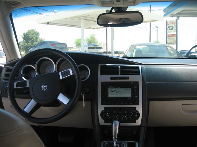 2007 Dodge Charger Deluxe Convertible