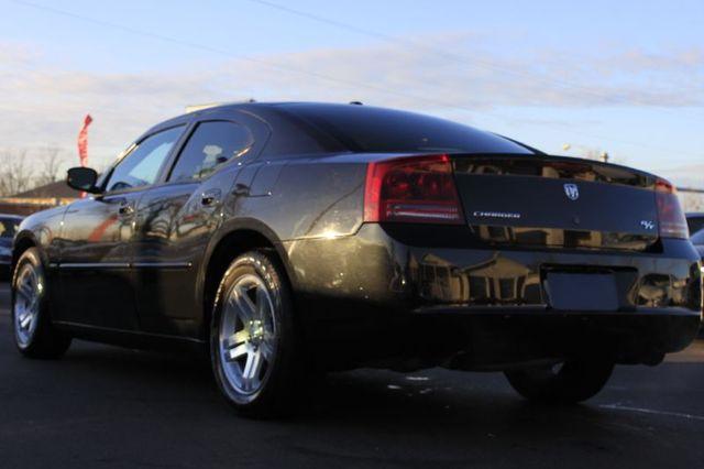 2007 Dodge Charger 2004.5 SE Retail