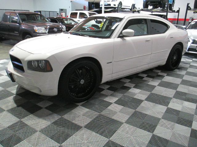 2008 Dodge Charger Deluxe Convertible