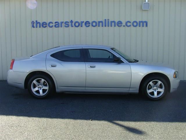 2009 Dodge Charger 4WD Supercab 186 Inch WB 84 CA XLT Truck