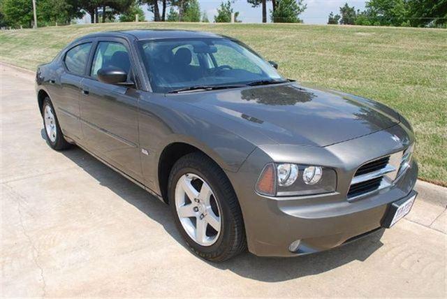 2009 Dodge Charger SLT Quad Cab Big Horn 4WD W/20s Sirius