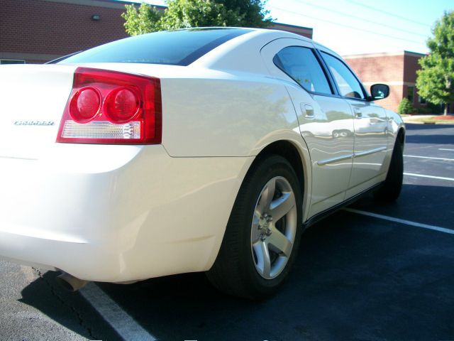 2009 Dodge Charger Grand Caravan SE