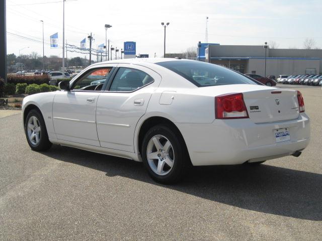 2010 Dodge Charger Unknown