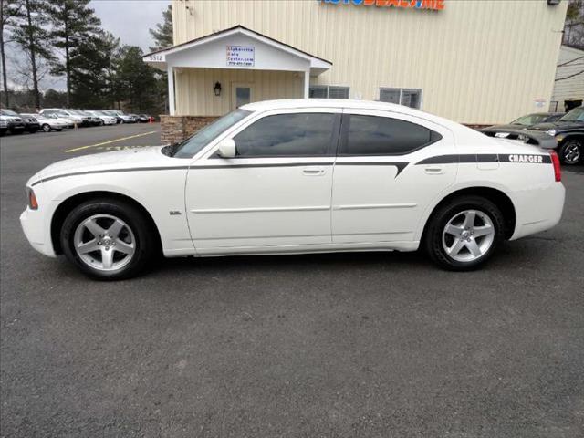 2010 Dodge Charger 8 Cyl